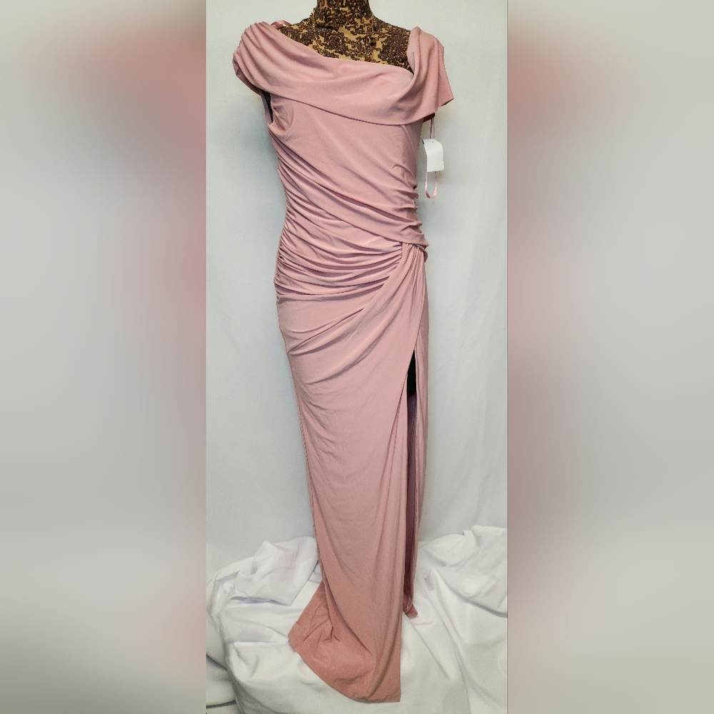 Two Hearts maternity off the shoulder maxi dress. Sz Large.